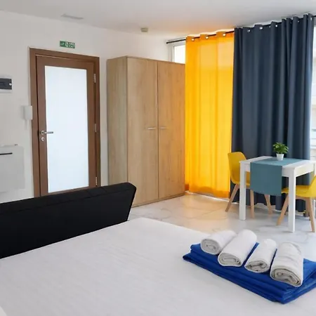 Kalimera Apartment *